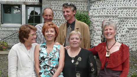 De gauche  droite en haut Daniel, Alain - En bas Pierrette, Mary-France, Nicole et Marie-Lou et derrire l'objectif le mystrieux Baccara