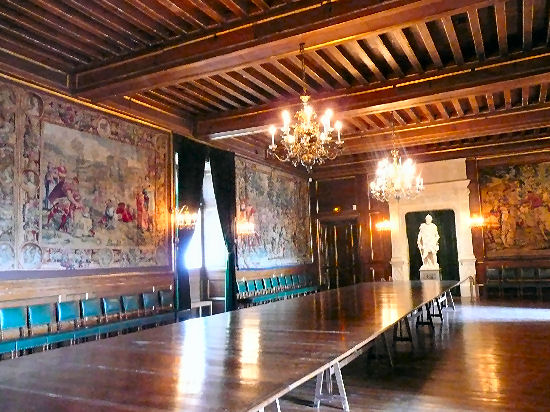 La Table des 100 couverts