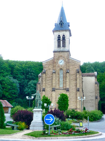 l'Unique Place du Village - Mary-France