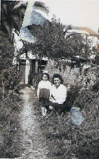 Avec ma soeur YVETTE  Toulon - Annes 1940-45