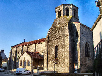 glise typique du Poitou